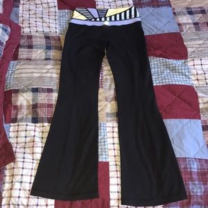 Lululemon Bell Bottom Leggings sz 4/XS